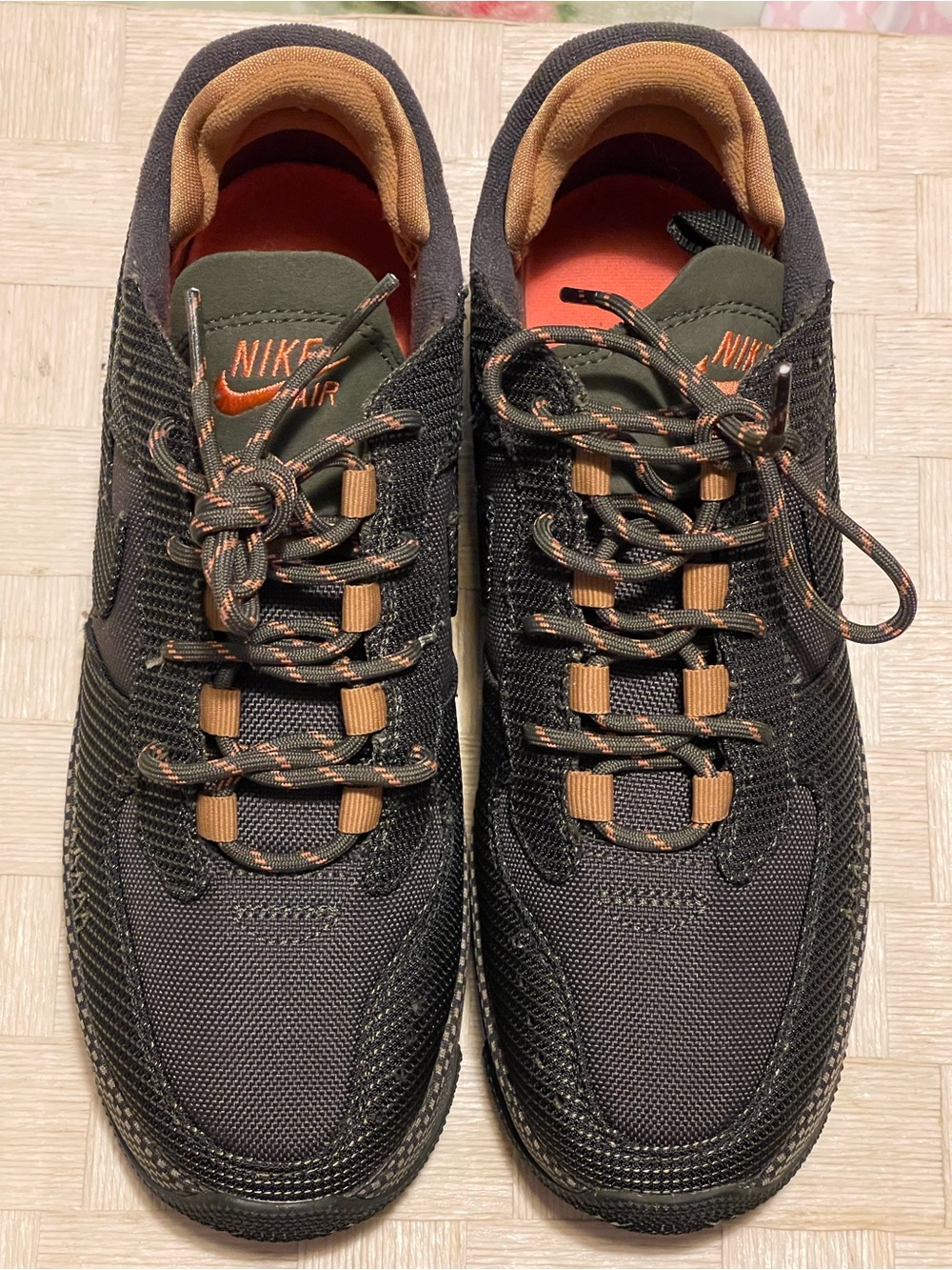 Nike Women’s Black and Brown Low-Top Sneakers